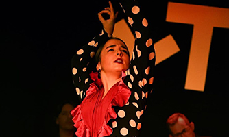 Paula Bolaños al baile en Teatro Flamenco Madrid